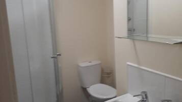 Double or Twin Room, Ensuite | Bathroom