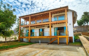 Majoituspaikan julkisivu