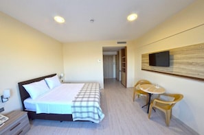 Standard-Doppelzimmer | Bügeleisen/Bügelbrett, kostenloses WLAN, Bettwäsche