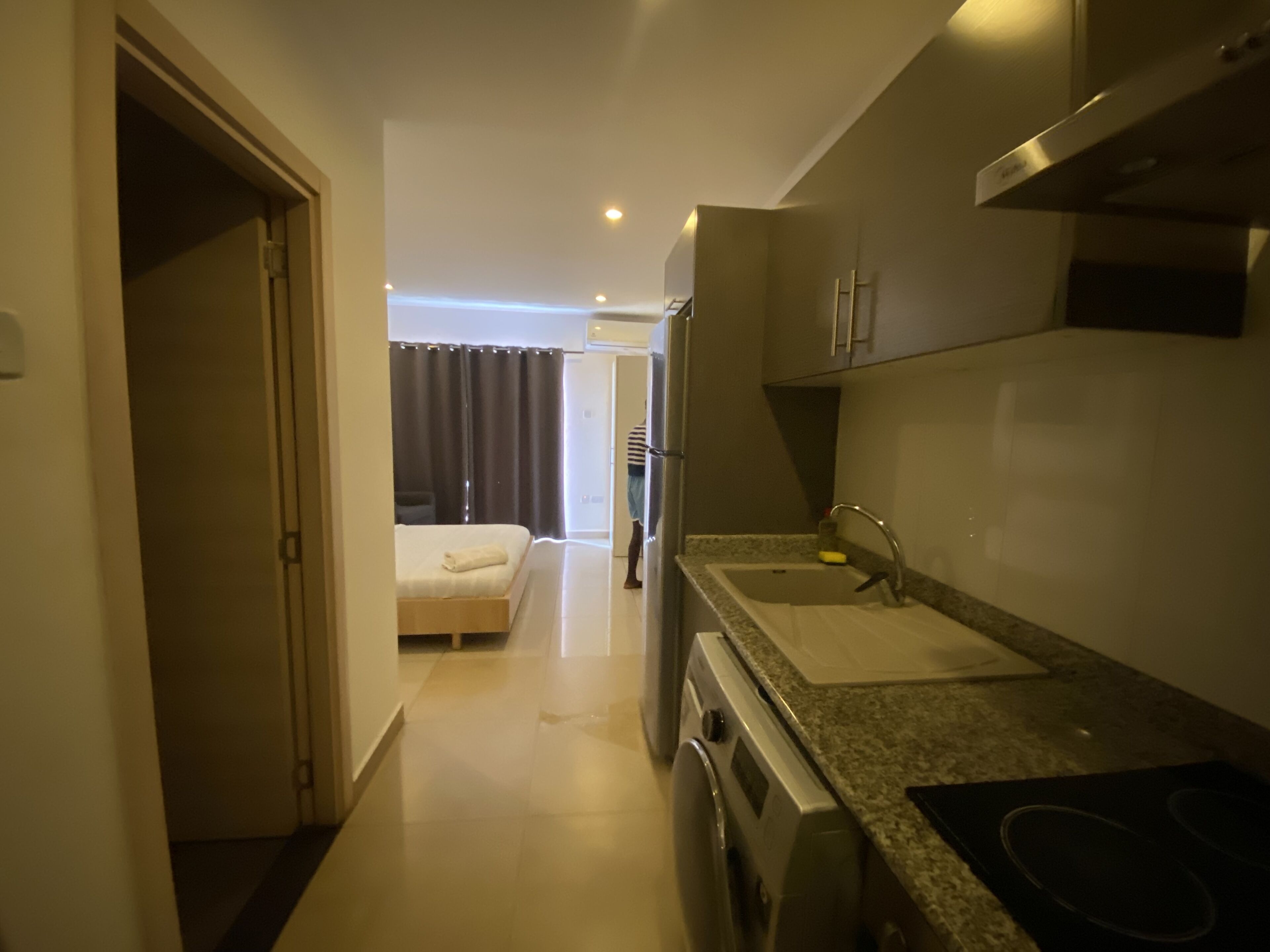 经典公寓 | 1 多间卧室、高档床上用品、特色家居、办公桌