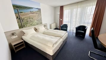 Classic Double Room | In-room safe, desk, blackout curtains, iron/ironing board