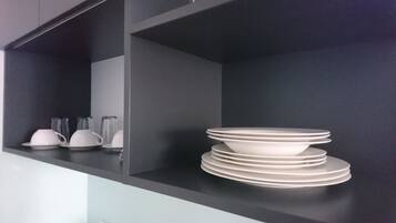 Apartment | Eigene Küche | Großer Kühlschrank, Mikrowelle, Herdplatte