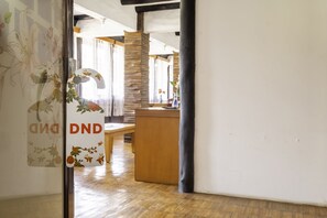 Villa | Free WiFi, bed sheets - Capital O 2640 Rumah Kayu Cottage Syariah (Parongpong)