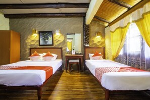 Cottage | Free WiFi, bed sheets - Capital O 2640 Rumah Kayu Cottage Syariah (Parongpong)