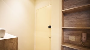 Unclassified image, 4 of 10, button - Apartamento Vanguard (São Paulo)