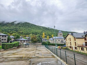 View from property - Apartamentos Gavín Biescas 3000 (Biescas)