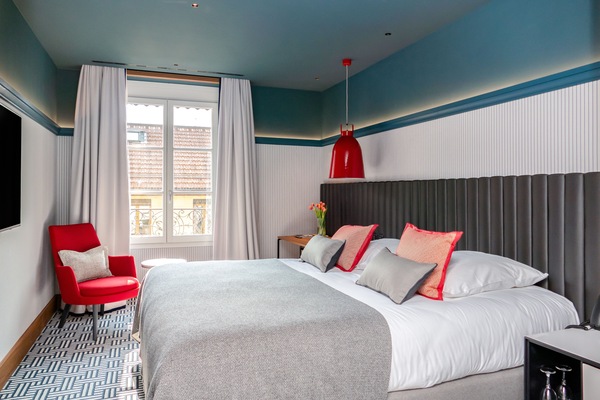 Minibar, in-room safe, soundproofing, free cots/infant beds