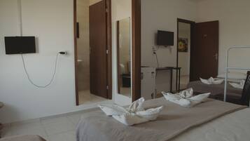 Family Room | Minibar, blackout drapes, soundproofing, rollaway beds