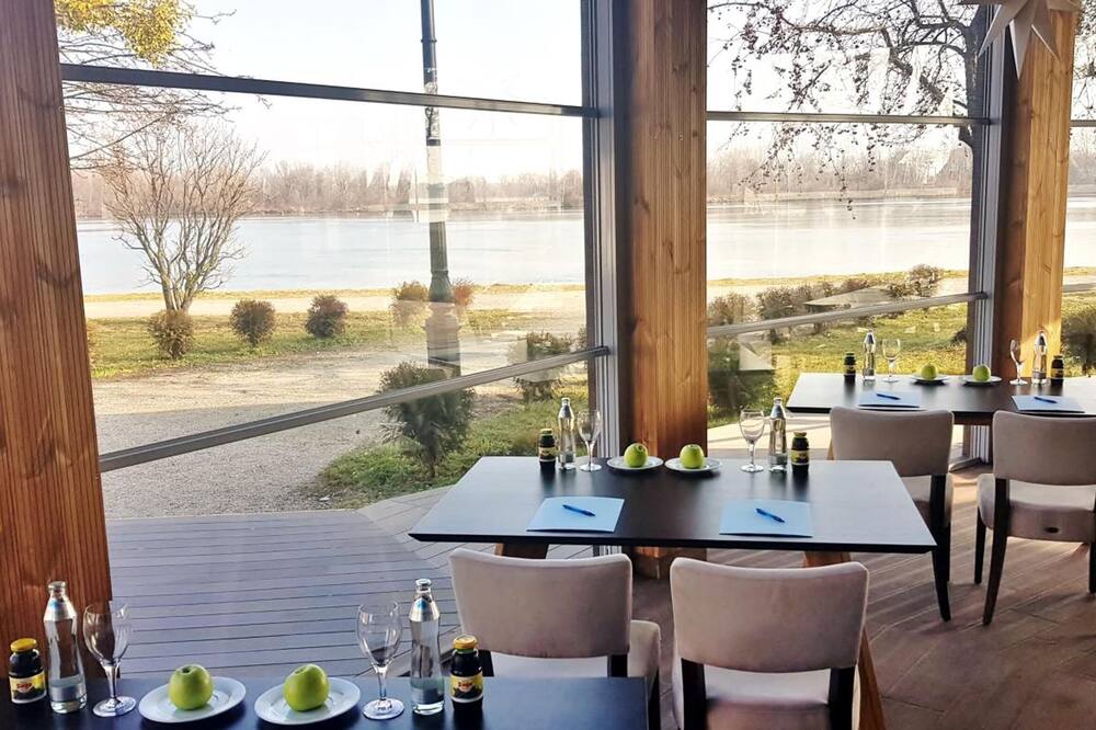 River Lodge