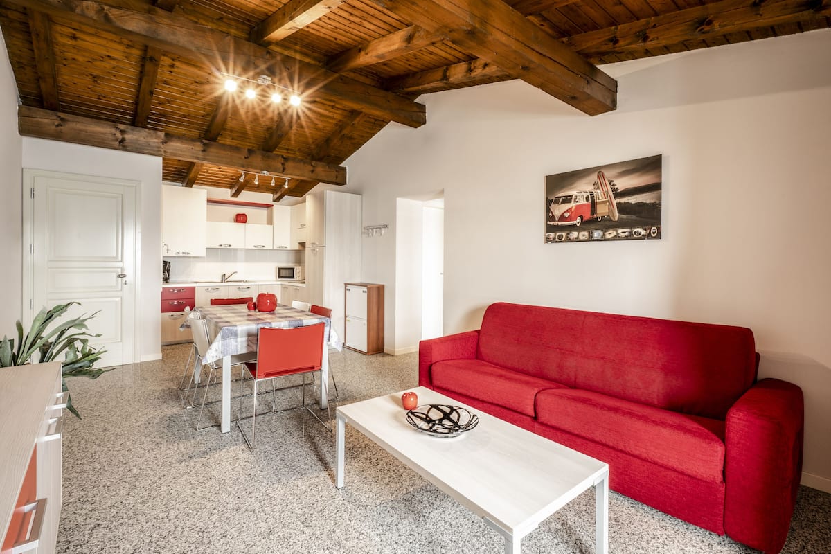 Apartment, 2 Bedrooms, Lake View
