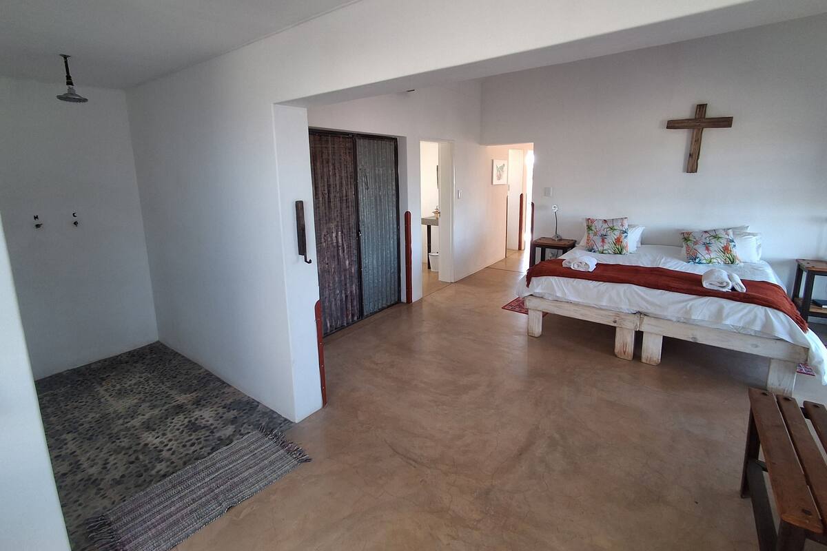 Comfort Bungalow, Kitchen | Travel crib, WiFi (surcharge), bed sheets