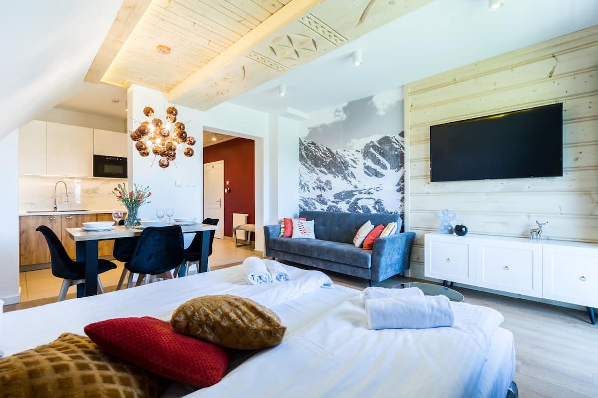 Classic-Zimmer, Nichtraucher | 1 Schlafzimmer, Minibar, schallisolierte Zimmer, BĂŒgeleisen/BĂŒgelbrett