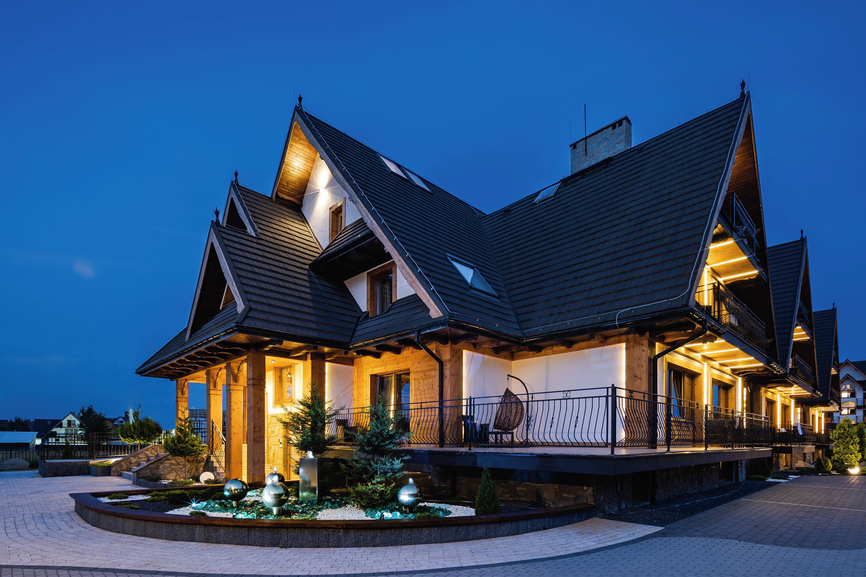 Front of property – evening/night