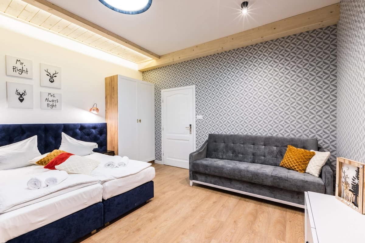 Deluxe-Apartment | 1 Schlafzimmer, Minibar, schallisolierte Zimmer, BĂŒgeleisen/BĂŒgelbrett