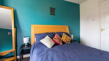 House (3 Bedrooms) | 3 bedrooms, premium bedding, desk, laptop workspace