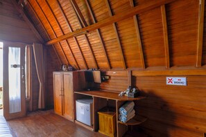 Deluxe Room | Room amenity - You & We House (Penida Island)