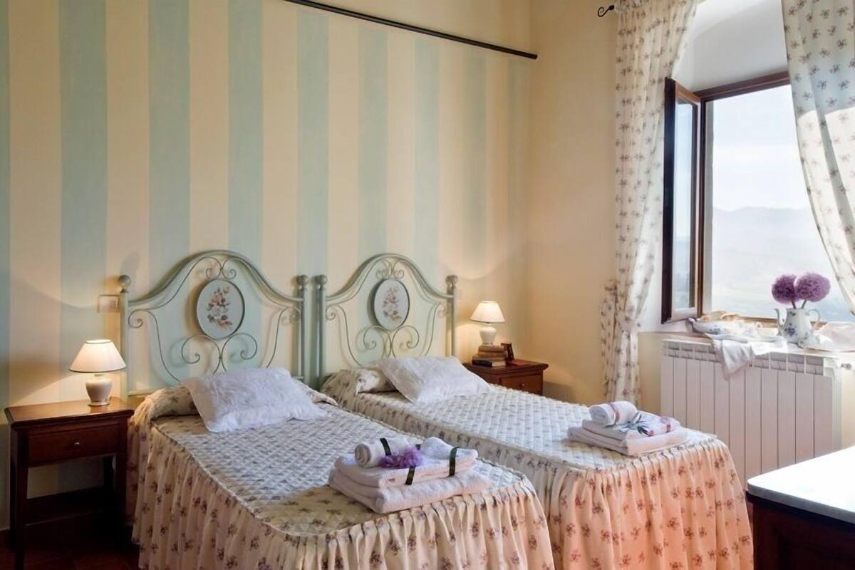 Apartamento, várias camas, para não fumantes (Leccino) | Cofres nos quartos, berços (sobretaxa), Wi-Fi de cortesia, roupa de cama