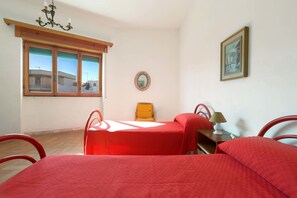 Appartement Standard, 3 chambres | 3 chambres, fer et planche à repasser, Wi-Fi gratuit