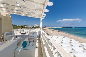 คอมฟอร์ทอพาร์ทเมนท์, 2 ห้องนอน | ลานระเบียง/นอกชาน