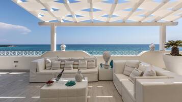 Apartemen Comfort, 2 kamar tidur | Teras/patio