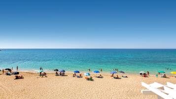 Pemandangan dari properti