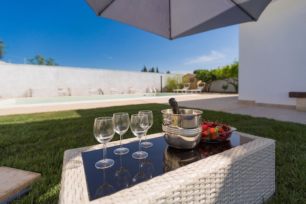 Comfort-Villa, 4 Schlafzimmer | Terrasse/Patio