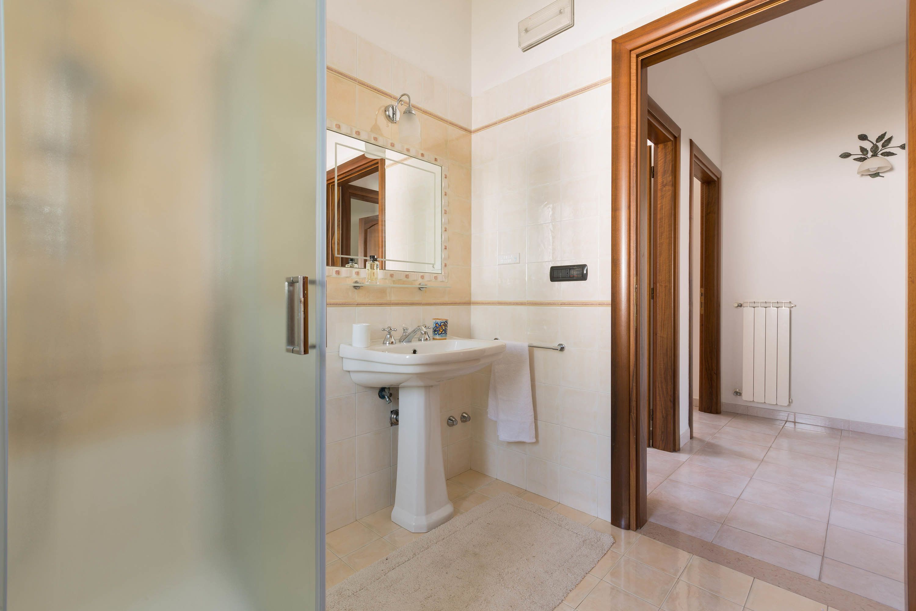 Villa Comfort, 4 camere da letto | Bagno | Doccia, asciugacapelli, bidet, asciugamani
