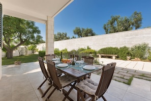 Comfort-Villa, 4 Schlafzimmer | Terrasse/Patio