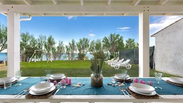 House, 3 Bedrooms, Oceanfront | Terrace/patio