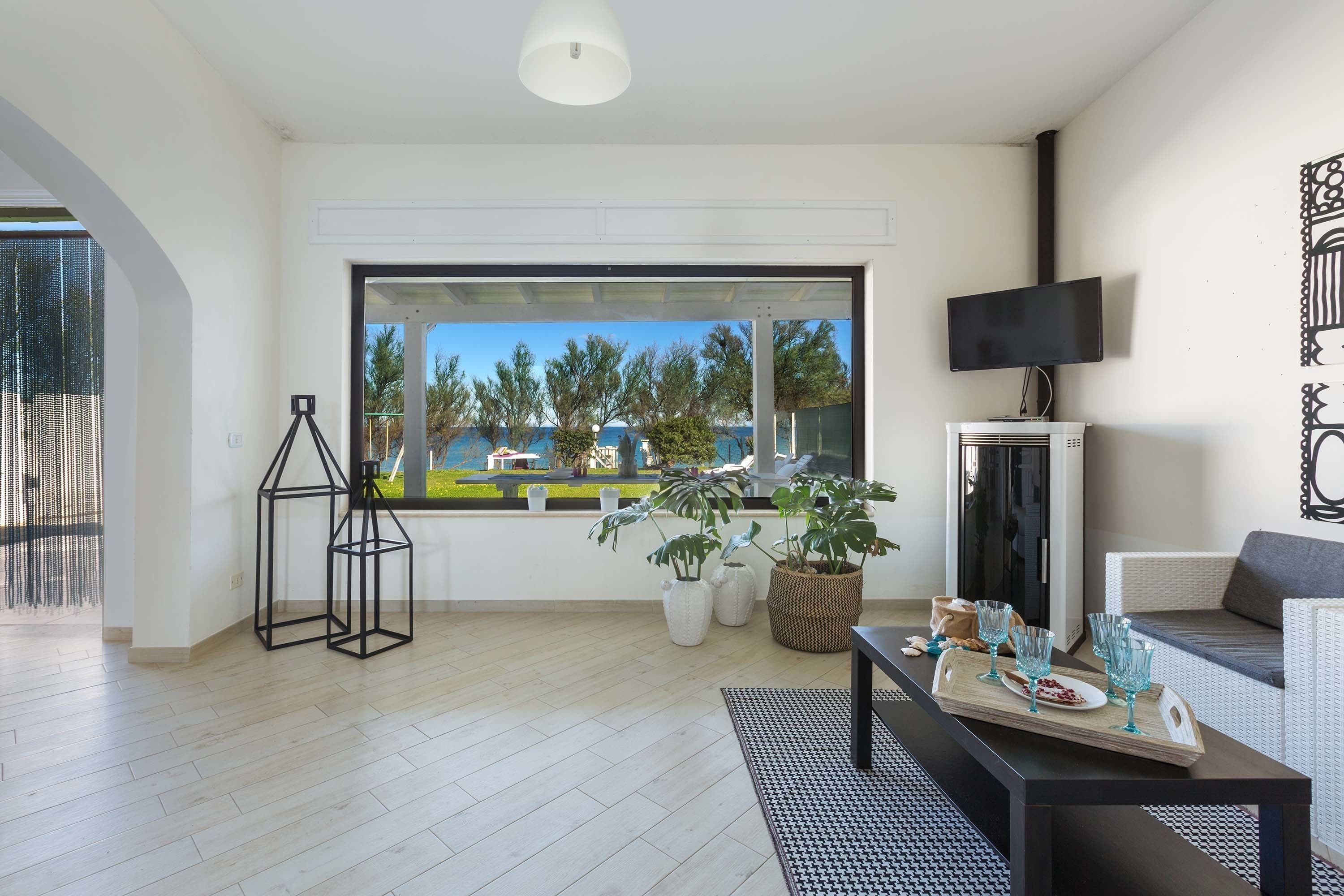 House, 3 Bedrooms, Oceanfront | Living area | Flat-screen TV