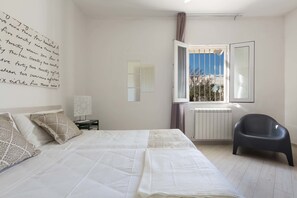 3 habitaciones, tabla de planchar con plancha y wifi gratis 