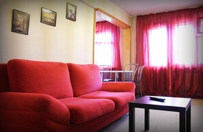 Comfort Apartment, Multiple Beds, Non Smoking, City View | Desk, iron/ironing board, free WiFi, bed sheets - Dobrye Sutki Apartment on Mukhacheva 133 (Biysk)
