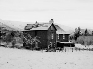 Exterior - Herdmans B&B (Brecon)