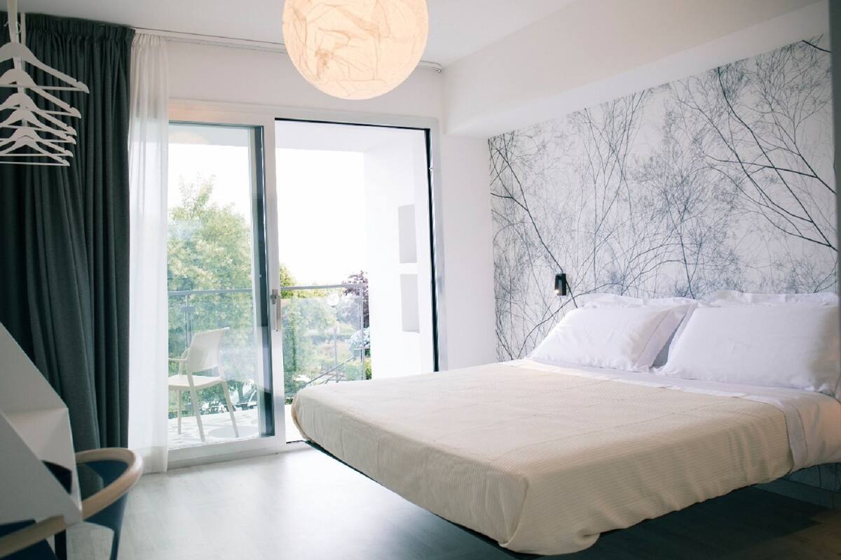 ห้องดับเบิล (Aria) | 1 ห้องนอน, ผ้าปูที่นอนฝ้ายอียิปต์, เครื่องนอนระดับพรีเมียม, ผ้านวมขนเป็ด