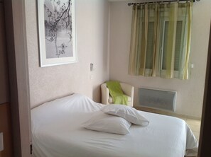 Dubbelrum | Individuell inredning, unika möbler, skrivbord och strykjärn/strykbräda