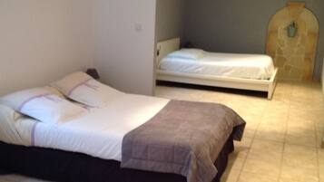 Comfort Room, Accessible, Non Smoking | Individually decorated, individually furnished, desk, iron/ironing board