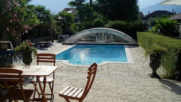 Outdoor pool, pool loungers