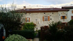 Front of property - Chambres d'Hôtes La Maison d'Euterpe (Sainte-Marie-d'Alloix)