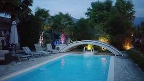 Outdoor pool, sun loungers
