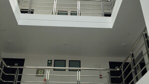 Imagen sin descripción, 3 de 30, botón