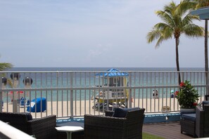Deluxe Room, 2 Queen Beds, Kitchenette, Ocean View | Terrace/patio - Golden Sand Oceanfront (Hollywood)