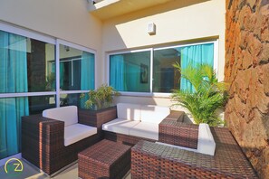 Apartment | Terrace/patio
