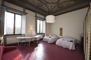 Basic-Apartment, 2 Schlafzimmer | Ausblick vom Zimmer