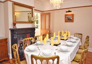 Dining - Cambrian House (Gosport)