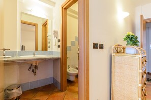 ตู้นิรภัยในห้องพัก, ห้องพักตกแต่งอย่างมีเอกลักษณ์, ตกแต่งพิเศษโดยเฉพาะ