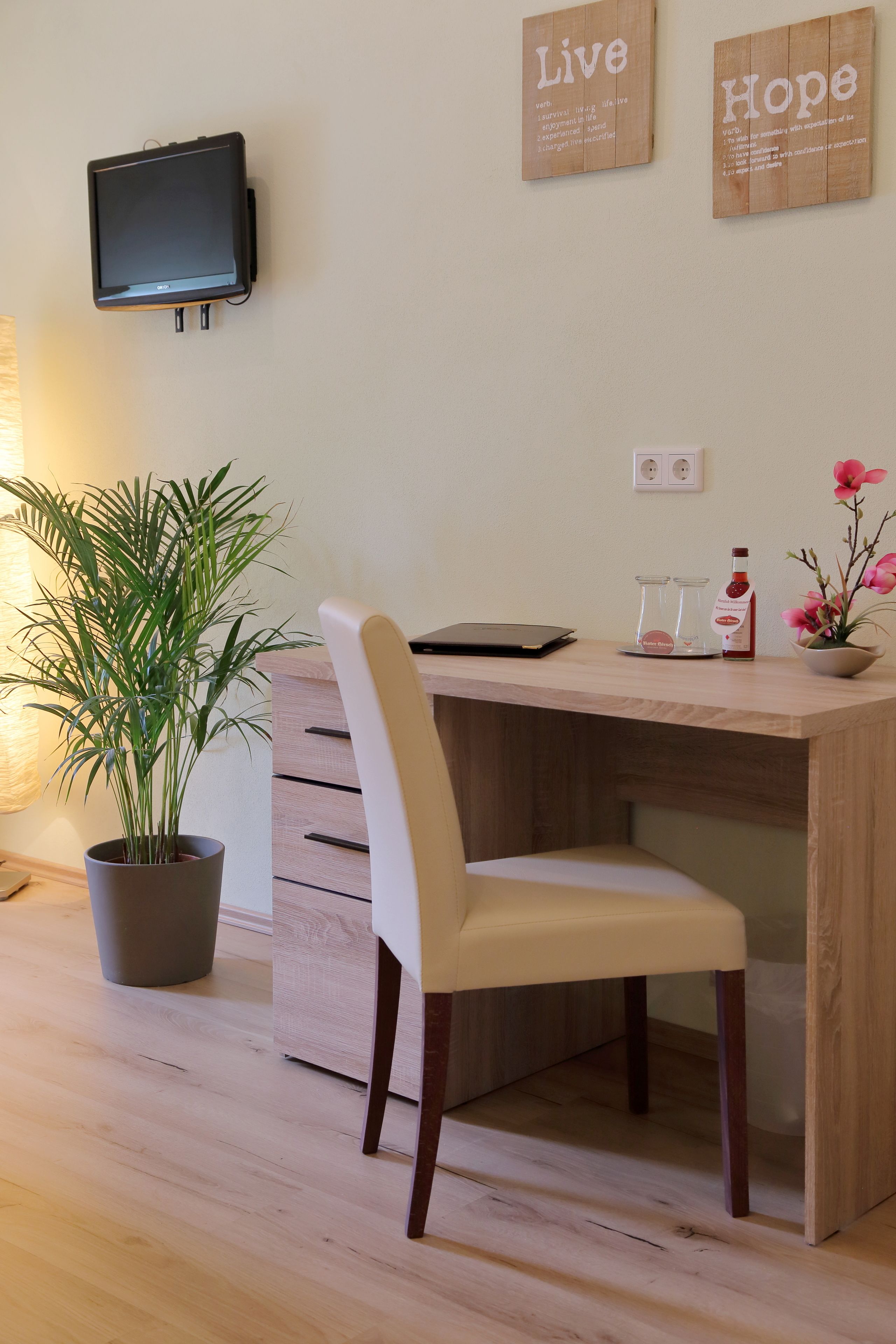 Camera con letto matrimoniale o 2 letti singoli | 2 camere, Wi-Fi gratuito, lenzuola