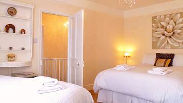 Iron/ironing board, free WiFi, bed sheets