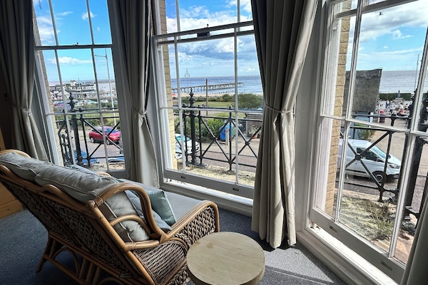 Deluxe-Doppelzimmer, Meerblick | Kostenloses WLAN, Bettwäsche