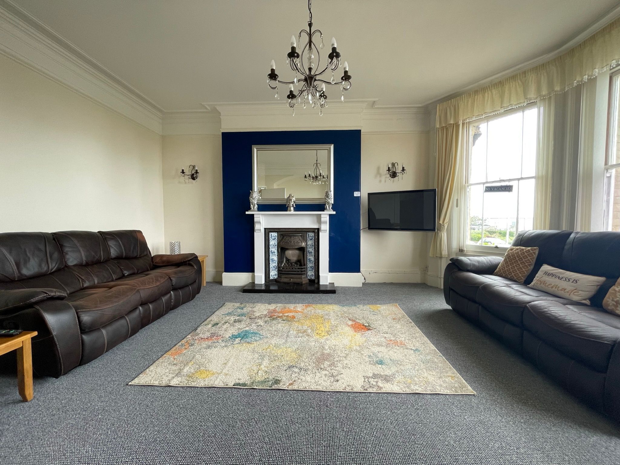 Televisión de pantalla plana