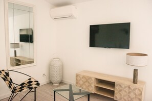 Studio Suite (4) | Living area - Les Suites du 17 (Aigues-Mortes)